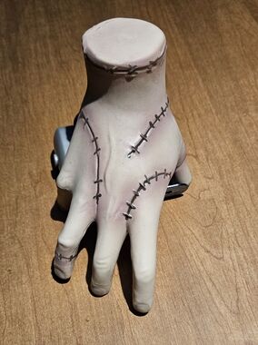 Thing Walking hand Addams Family